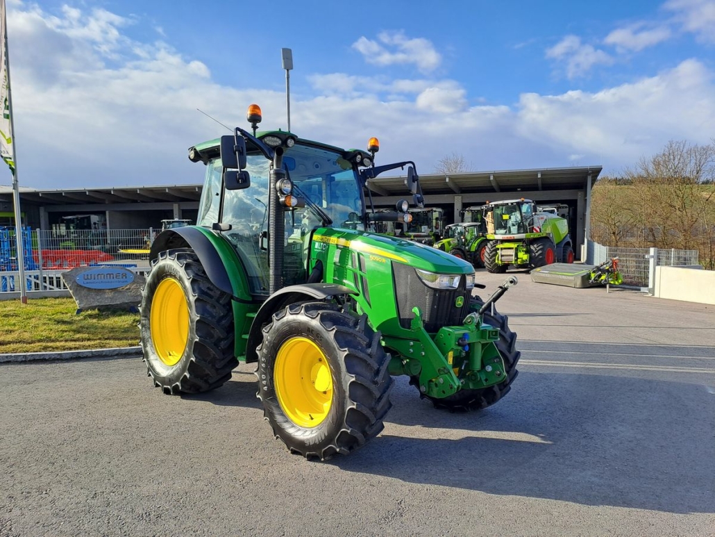 John Deere 5090R Standardtraktor John Deere