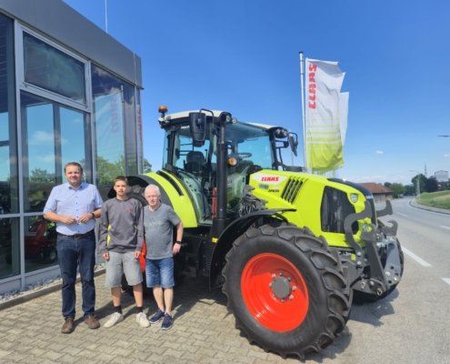 Claas Traktor ARION 450